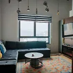 Meu Spacious Two-level In The Heart Of Apartman *