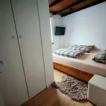Meu Spacious Two-level In The Heart Of
