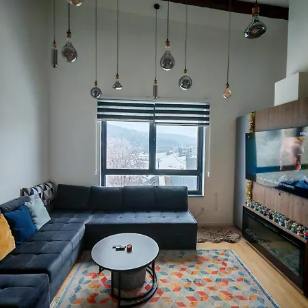 Meu Spacious Two-level In The Heart Of *