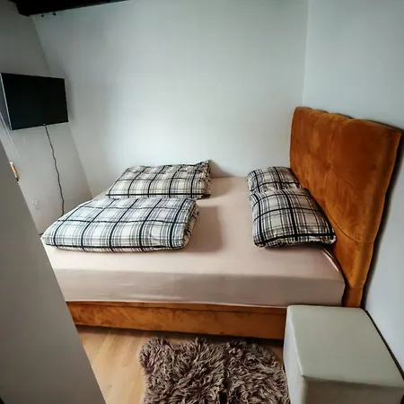 Meu Spacious Two-level In The Heart Of *